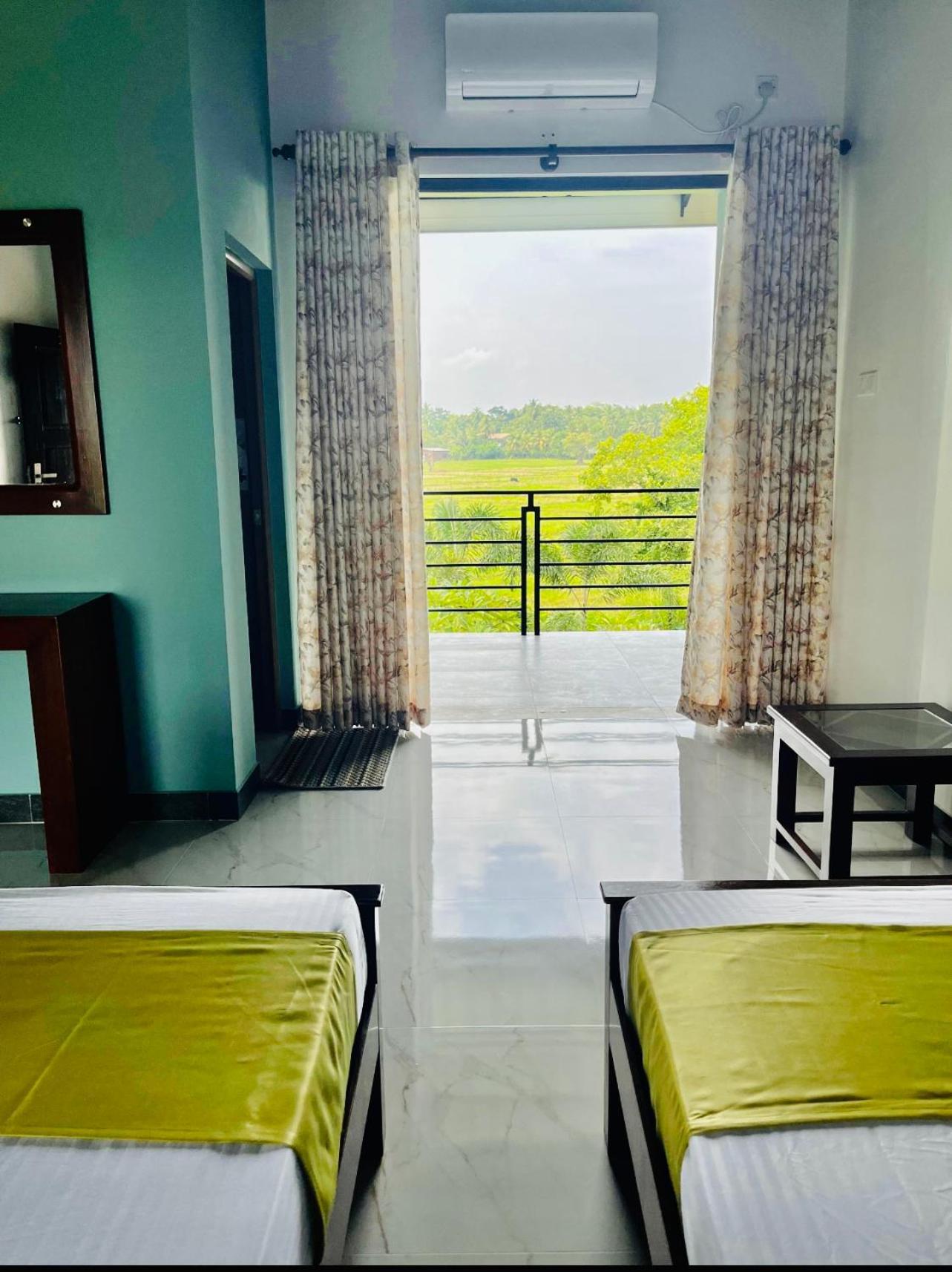 Aura Villa Polonnâruvâ Extérieur photo