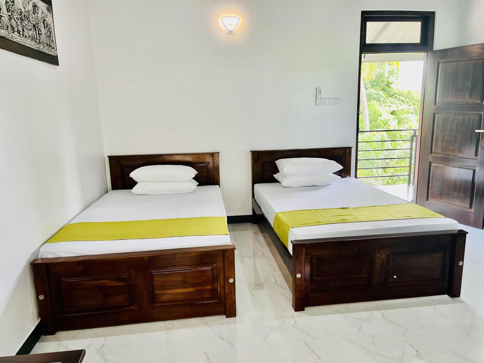 Aura Villa Polonnâruvâ Extérieur photo