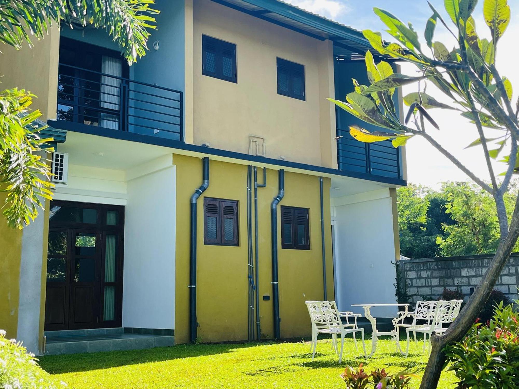 Aura Villa Polonnâruvâ Extérieur photo