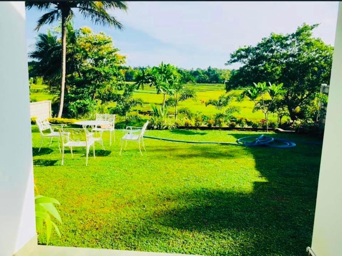 Aura Villa Polonnâruvâ Extérieur photo
